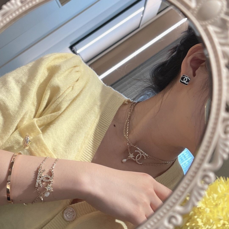 Ch**el necklaces